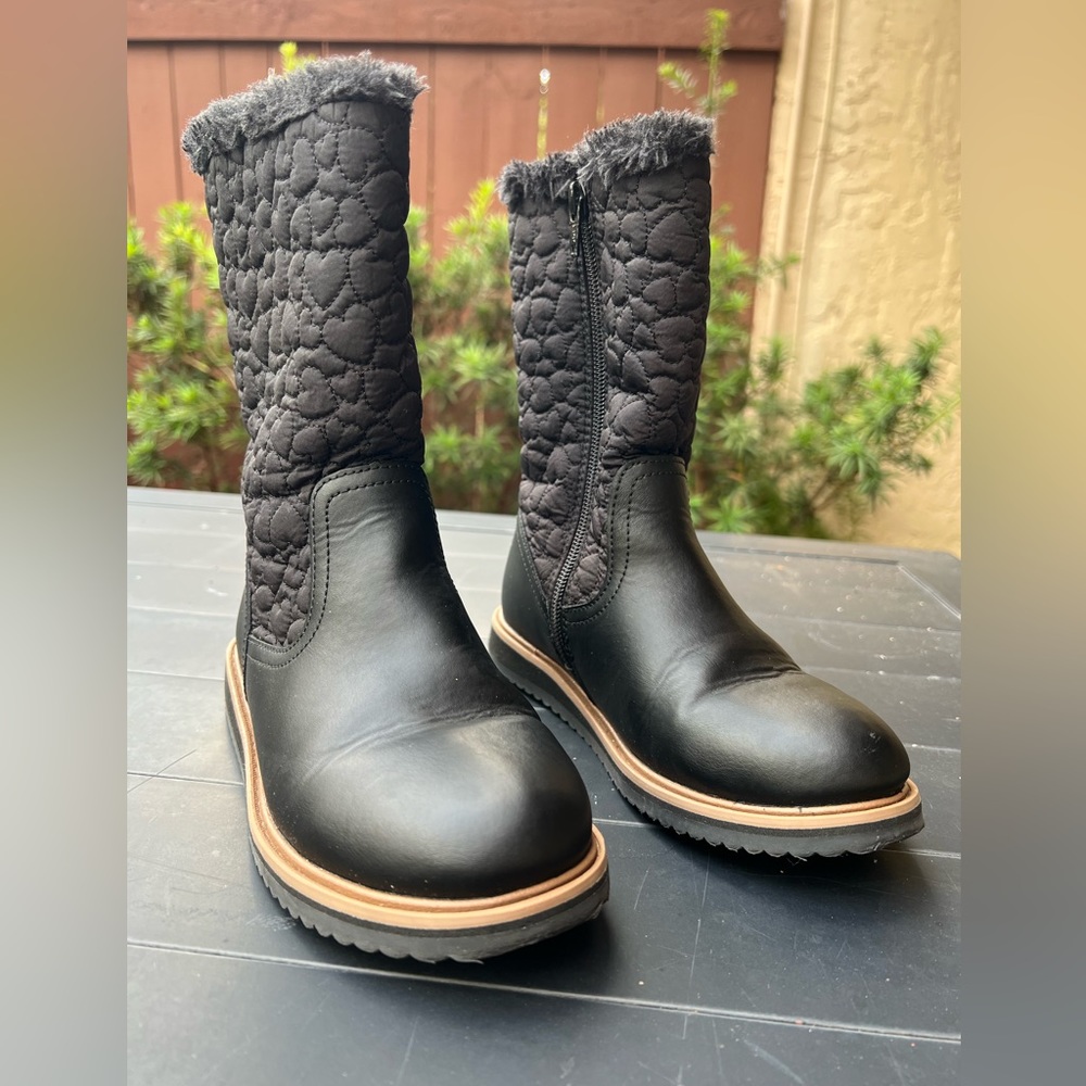 Girls Black Leather Fur Lined Boots, Never Worn Size 1.5
